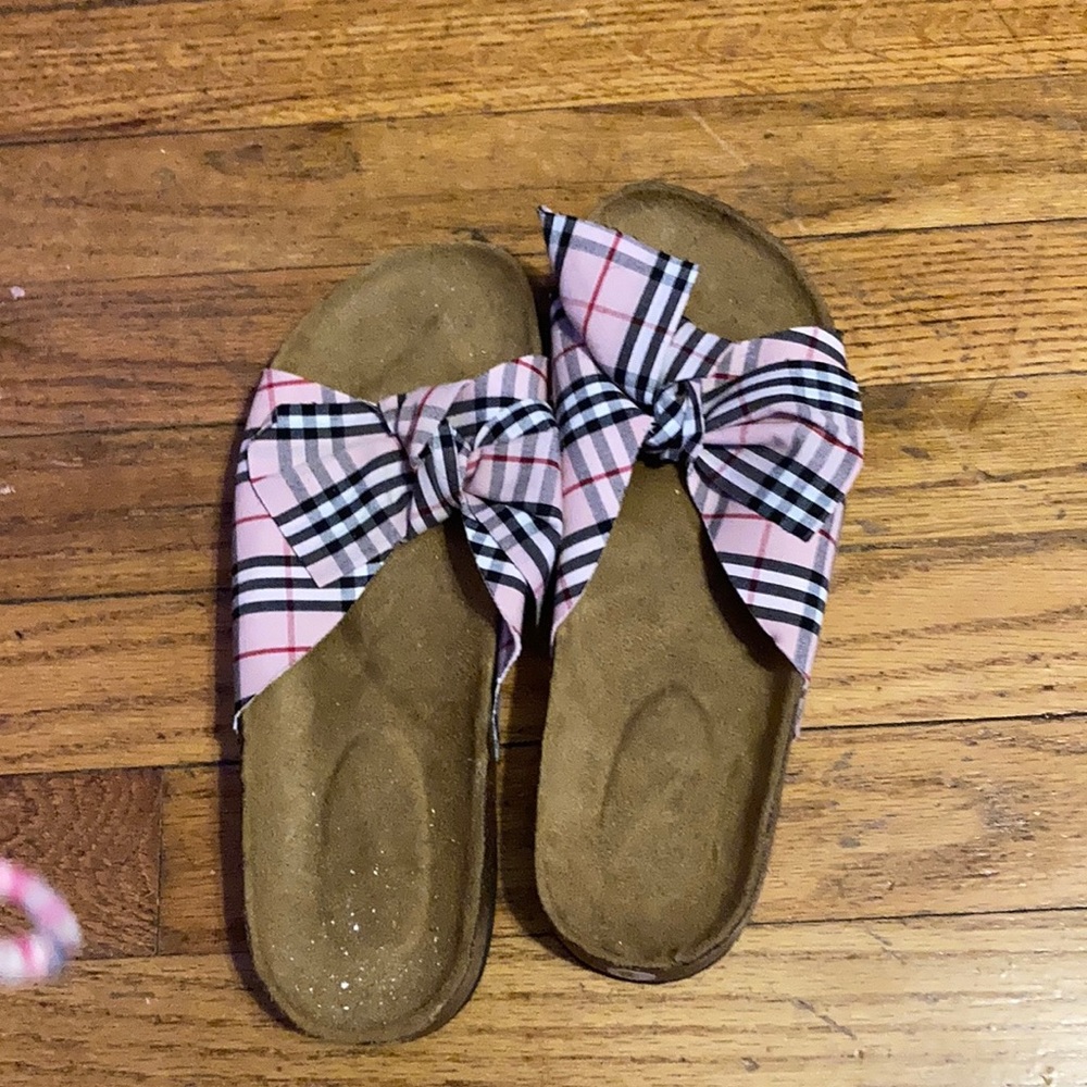 Women’s sandals